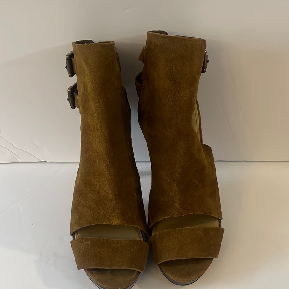 Suede safari open toe boots w/buckels Coach 8.5